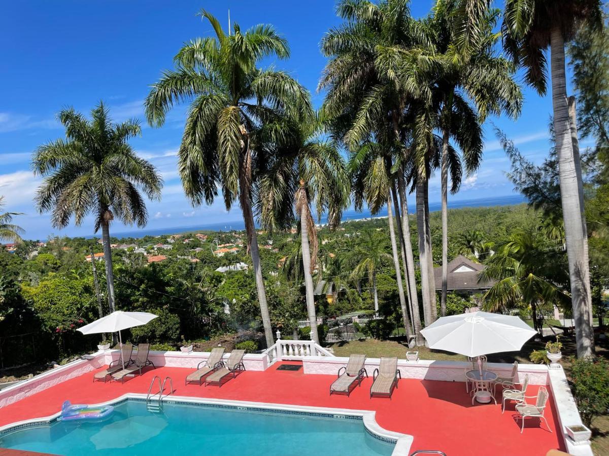 The Lodge @ Peaceful Palms Montego Bay Extérieur photo